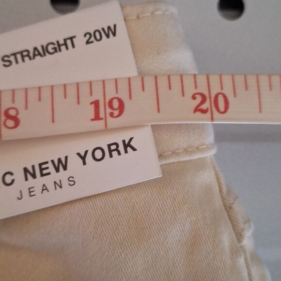 Marc New York High Rise Jeans Cropped Classicore Minimalist Normcore Size 20 W - Picture 7 of 9